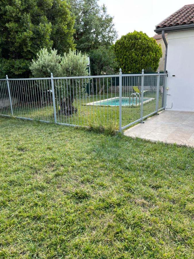 Villa Chaton LʼIsle-sur-la-Sorgue Екстериор снимка
